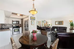 10761 SW 113th Pl, Miami, FL 33176 - Photo 15