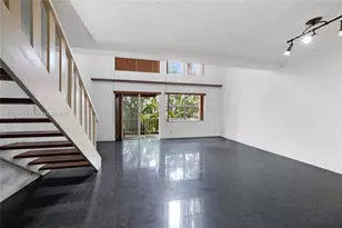 17911 NW 68th Ave, Hialeah, FL 33015 - Photo 11