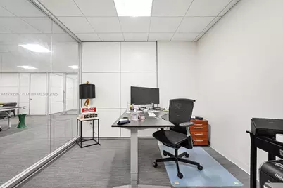 1 SE 3rd Ave, Miami, FL 33131 - Photo 13