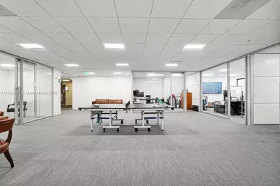 1 SE 3rd Ave, Miami, FL 33131 - Photo 21