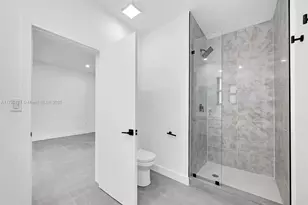 1854 SW 17th St, Miami, FL 33145 - Photo 21