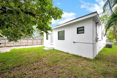 1854 SW 17th St #0, Miami, FL 33145 - Photo 33