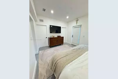 1854 SW 17th St #0, Miami, FL 33145 - Photo 23