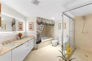 8855 Collins Ave, Surfside, FL 33154 - Photo 21