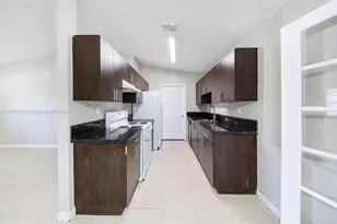 1251 SW 73rd Ave, North Lauderdale, FL 33068 - Photo 15