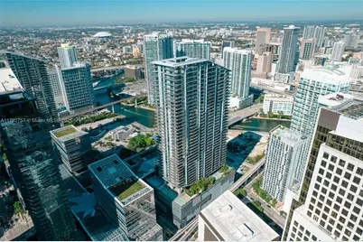 68 SE 6th St #1204, Miami, FL 33131 - Photo 33