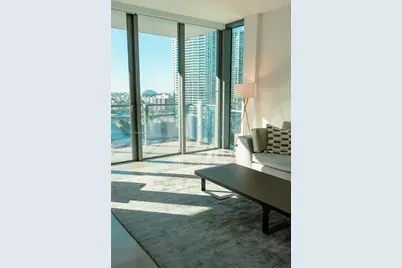 68 SE 6th St #1204, Miami, FL 33131 - Photo 7