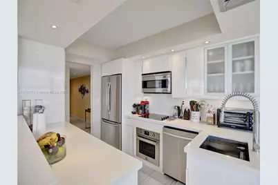 18011 Biscayne Blvd #1904, Aventura, FL 33160 - Photo 3