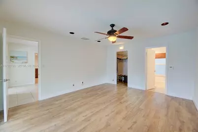 11560 NW 26th St, Plantation, FL 33323 - Photo 15