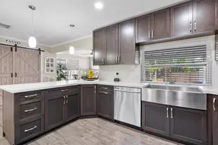 8420 Taft St, Pembroke Pines, FL 33024 - Photo 15