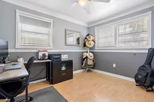 8420 Taft St, Pembroke Pines, FL 33024 - Photo 21