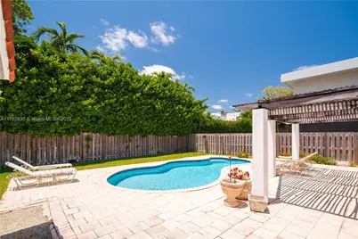 310 Woodcrest Rd, Key Biscayne, FL 33149 - Photo 19
