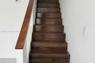 1350 W 53rd St, Hialeah, FL 33012 - Photo 9