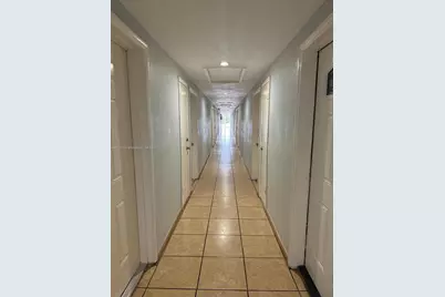 1350 W 53rd St #33, Hialeah, FL 33012 - Photo 15