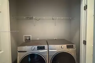 309 W Aster Ct, Other City - In The State Of Florida, FL 34759 - Photo 9