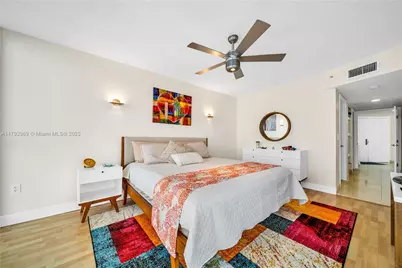 6301 Collins Ave #1708, Miami Beach, FL 33141 - Photo 23