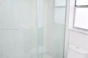 9041 Sunrise Lakes Blvd, Sunrise, FL 33322 - Photo 9