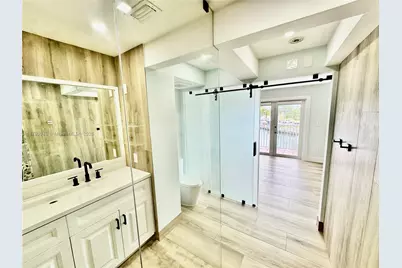 2415 NW 16 St Rd #101, Miami, FL 33125 - Photo 21