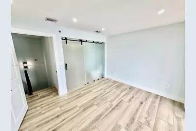 2415 NW 16 St Rd #101, Miami, FL 33125 - Photo 23