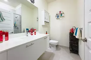 8175 NW 104th Ave, Doral, FL 33178 - Photo 31