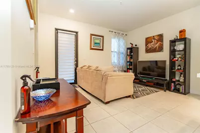 8175 NW 104th Ave #25, Doral, FL 33178 - Photo 13