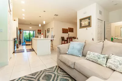 8175 NW 104th Ave #25, Doral, FL 33178 - Photo 11