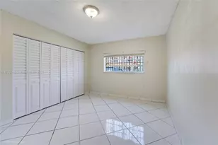 7724 W 29th Ln, Hialeah, FL 33018 - Photo 7