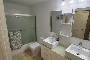 10730 NW 66th St, Doral, FL 33178 - Photo 21