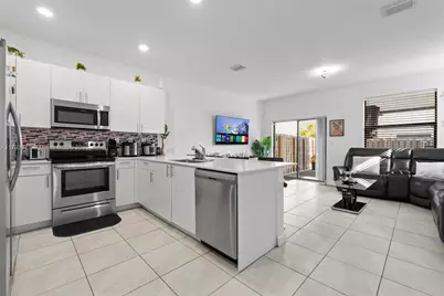 12901 SW 232nd Ln, Homestead, FL 33032 - Photo 11