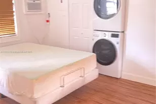 1325 N 16th Ct, Hollywood, FL 33020 - Photo 7