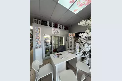 Flower Shop For Sale SW 137th Ave, Miami, FL 33175 - Photo 1