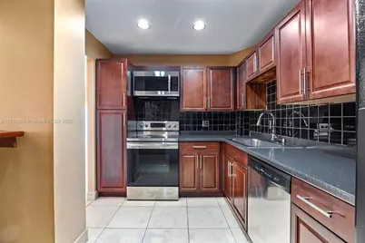 4350 Hillcrest Dr #1016, Hollywood, FL 33021 - Photo 9