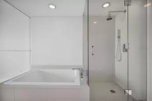 650 NE 32nd St, Miami, FL 33137 - Photo 37