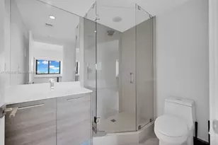 650 NE 32nd St, Miami, FL 33137 - Photo 15