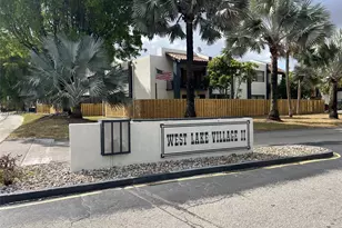 460 W Park Dr, Miami, FL 33172 - Photo 1