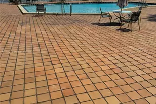 18555 NE 14th Ave, Miami, FL 33179 - Photo 17