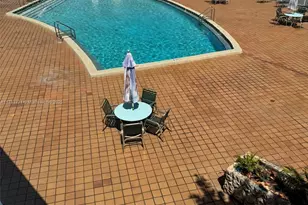 18555 NE 14th Ave, Miami, FL 33179 - Photo 19