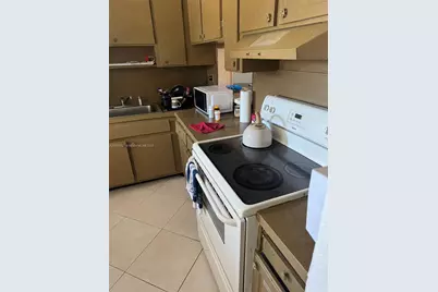 18555 NE 14th Ave #602, Miami, FL 33179 - Photo 9