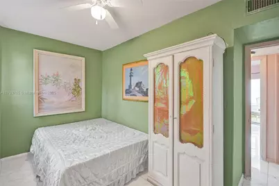 18746 NE 18th Ave #146, Miami, FL 33179 - Photo 15