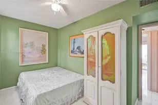 18746 NE 18th Ave, Miami, FL 33179 - Photo 15