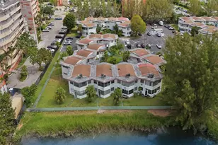 18746 NE 18th Ave, Miami, FL 33179 - Photo 3