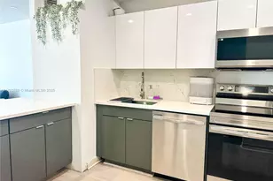 3731 N Country Club Dr, Aventura, FL 33180 - Photo 7