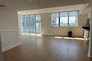 92 SW 3rd St, Miami, FL 33130 - Photo 11