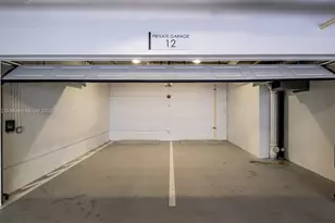 555 NE 8th St, Fort Lauderdale, FL 33304 - Photo 47