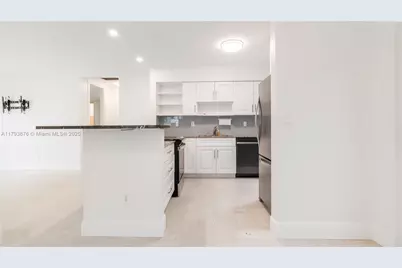 4512 Seagrape Dr #E2, Lauderdale by the Sea, FL 33308 - Photo 15