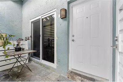 517 NE 38th St #9, Miami, FL 33137 - Photo 15