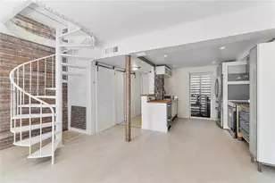 517 NE 38th St, Miami, FL 33137 - Photo 3