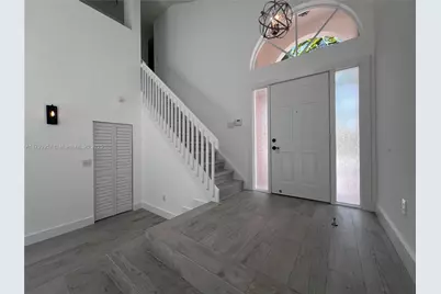 725 NW 156th Ave, Pembroke Pines, FL 33028 - Photo 3