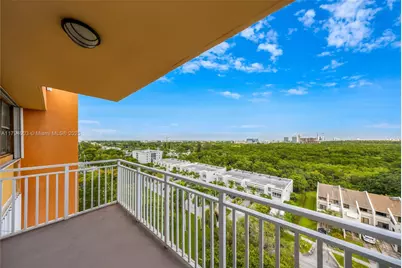 2450 NE 135th St #1006, North Miami, FL 33181 - Photo 9