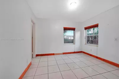 4241 W 1st Ave, Hialeah, FL 33012 - Photo 15